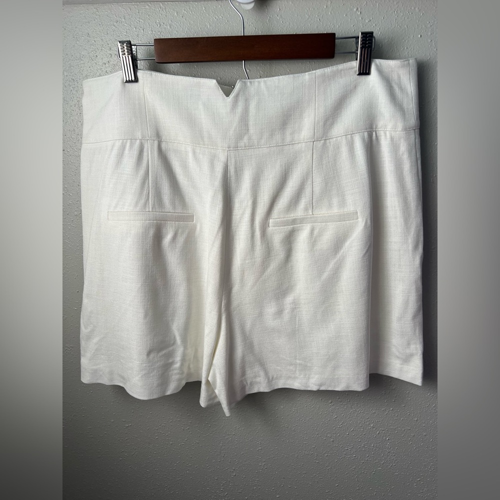 Veronica Beard Alicia High Rise Pleated Shorts In Off White Size 16 New - Picture 3 of 10